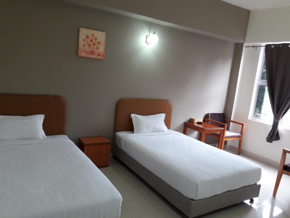 Hotel 126 Sepang Exterior photo