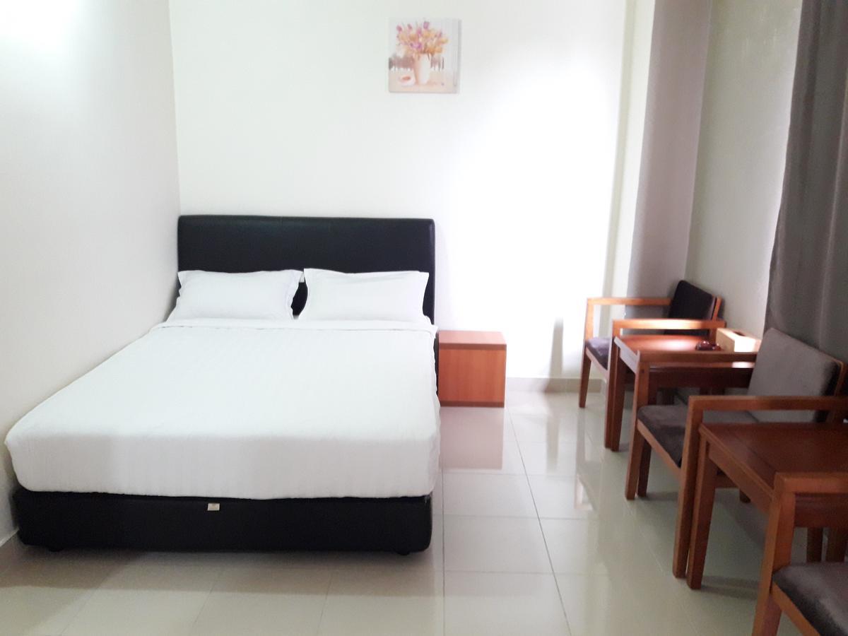Hotel 126 Sepang Exterior photo