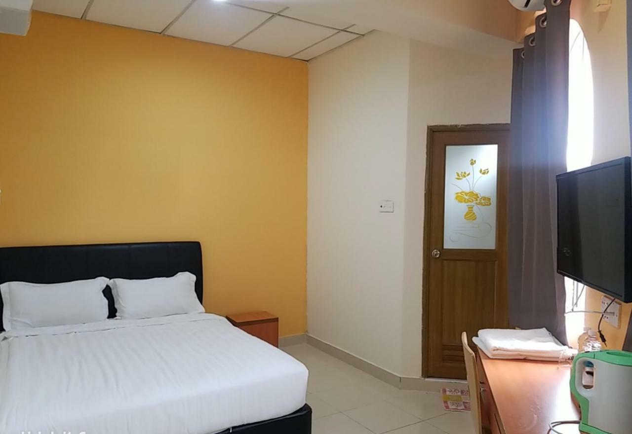 Hotel 126 Sepang Exterior photo